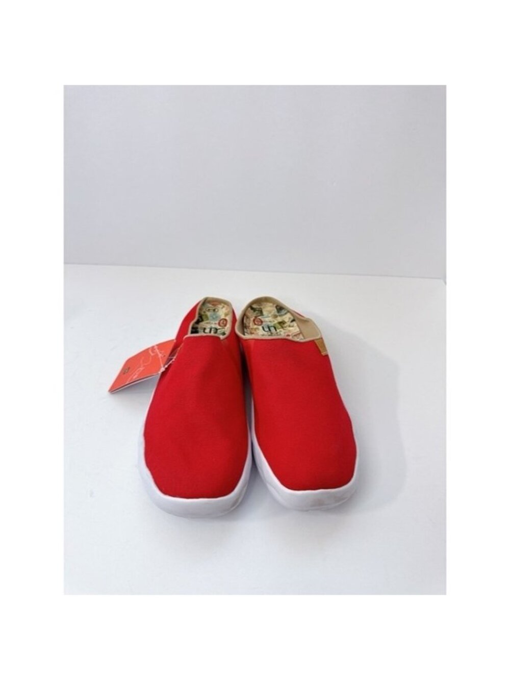 Size 9 UIN Women’s Red Canvas Slip-On Comfort Shoes Marbella Mule